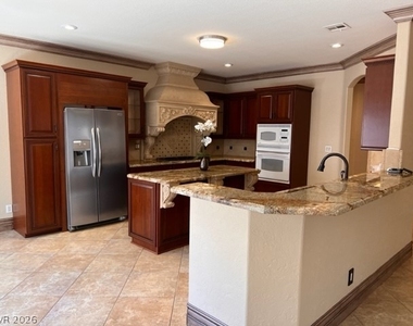 1313 Waterford Falls Avenue - Photo Thumbnail 7
