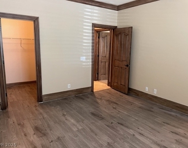 1313 Waterford Falls Avenue - Photo Thumbnail 21