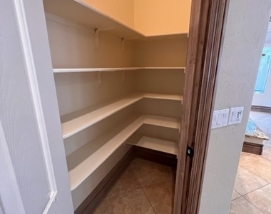 1313 Waterford Falls Avenue - Photo Thumbnail 5
