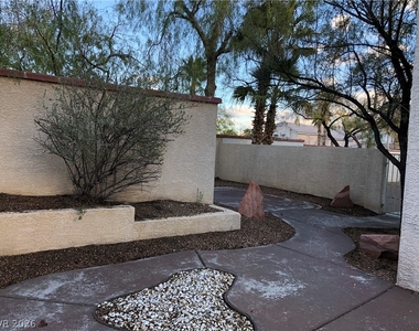 9724 Sandmist Avenue - Photo Thumbnail 35