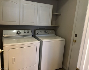 9724 Sandmist Avenue - Photo Thumbnail 29