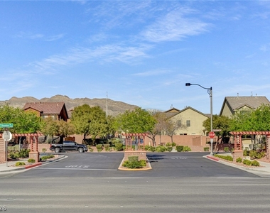 10731 Myrtle Grove Avenue - Photo Thumbnail 3