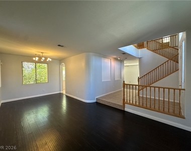10129 Snow Crest Place - Photo Thumbnail 3