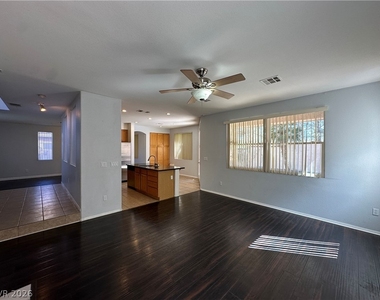 10129 Snow Crest Place - Photo Thumbnail 12