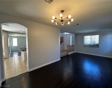 10129 Snow Crest Place - Photo Thumbnail 4