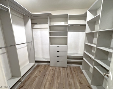 8948 Marigold Creek Street - Photo Thumbnail 21