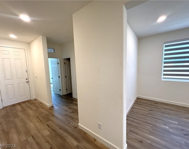 8948 Marigold Creek Street - Photo Thumbnail 27