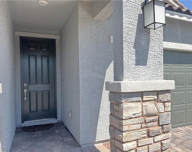 8948 Marigold Creek Street - Photo Thumbnail 2