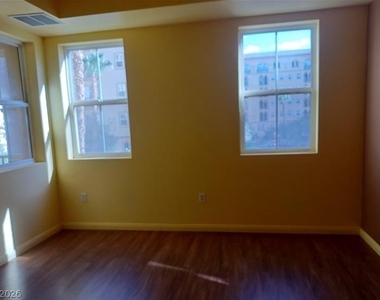 2405 W Serene Avenue - Photo Thumbnail 5