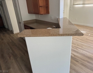 4400 S Jones Boulevard - Photo Thumbnail 7