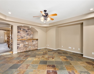 8461 Moondance Cellars Court - Photo Thumbnail 10