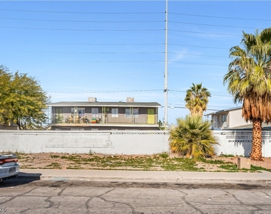 5104 Pebble Beach Boulevard - Photo Thumbnail 1