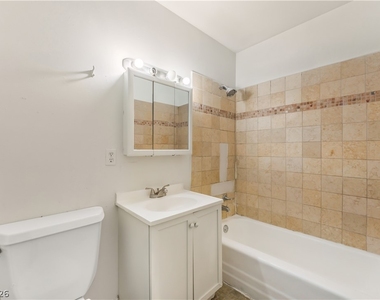 5104 Pebble Beach Boulevard - Photo Thumbnail 6