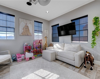 9738 Bear Trap Court - Photo Thumbnail 39