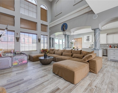 9738 Bear Trap Court - Photo Thumbnail 17