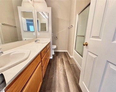 2241 Juniper Berry Drive - Photo Thumbnail 18