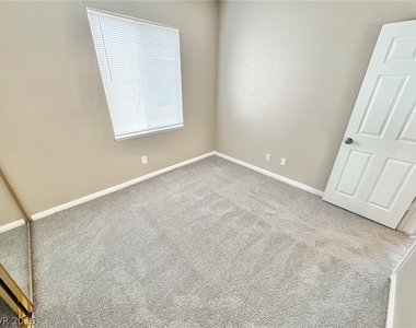 2241 Juniper Berry Drive - Photo Thumbnail 23