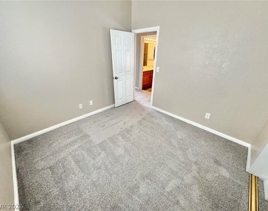 2241 Juniper Berry Drive - Photo Thumbnail 22