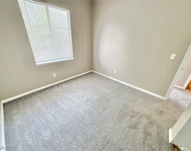 2241 Juniper Berry Drive - Photo Thumbnail 17