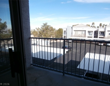 2201 Ramsgate Drive - Photo Thumbnail 3