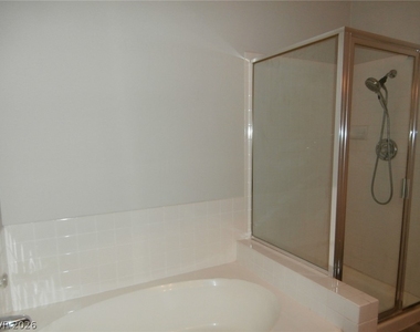 2201 Ramsgate Drive - Photo Thumbnail 9