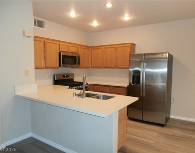 2201 Ramsgate Drive - Photo Thumbnail 5