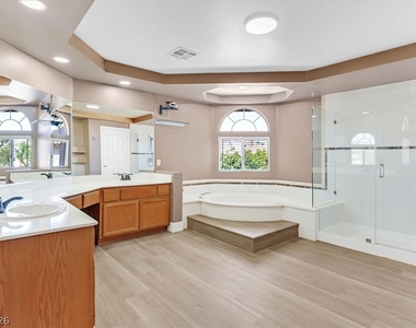 2704 Timber Crossing Court - Photo Thumbnail 16