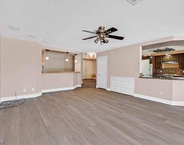 2704 Timber Crossing Court - Photo Thumbnail 10