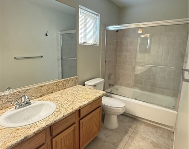 8737 Wintry Garden Avenue - Photo Thumbnail 10