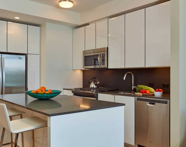 340 Fremont St - Photo Thumbnail 50