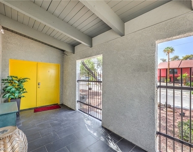 1926 Papago Lane - Photo Thumbnail 2