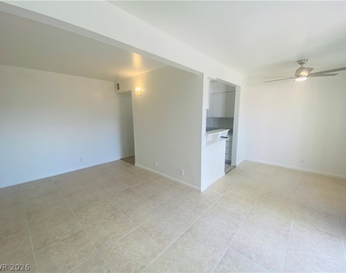 3762 Royal Crest Street - Photo Thumbnail 2