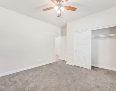 9729 Ponderosa Skye Court - Photo Thumbnail 13