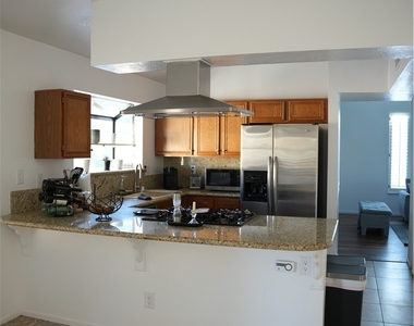 1571 Yellowwood Drive - Photo Thumbnail 5