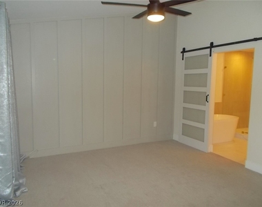 519 Crimson View Place - Photo Thumbnail 13