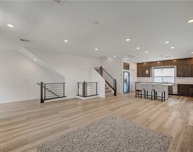 7760 Misty Oaks Avenue - Photo Thumbnail 30