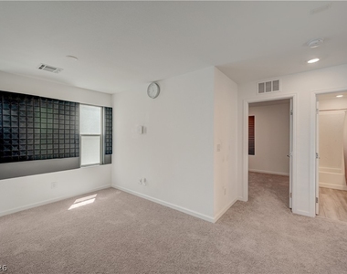 7760 Misty Oaks Avenue - Photo Thumbnail 16