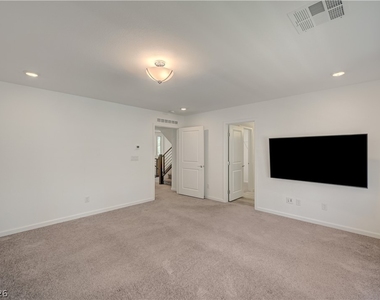 7760 Misty Oaks Avenue - Photo Thumbnail 18