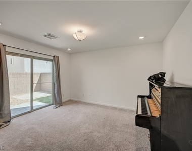 7760 Misty Oaks Avenue - Photo Thumbnail 8