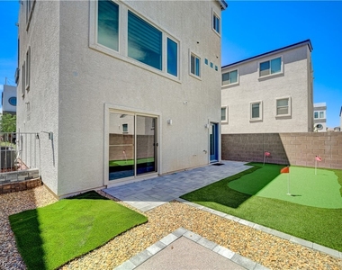 7760 Misty Oaks Avenue - Photo Thumbnail 54