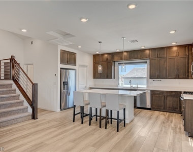 7760 Misty Oaks Avenue - Photo Thumbnail 36