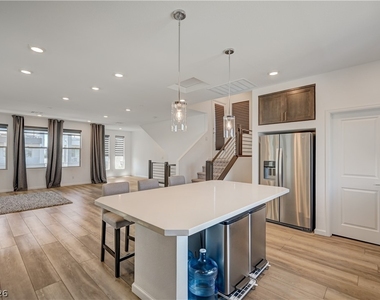 7760 Misty Oaks Avenue - Photo Thumbnail 38