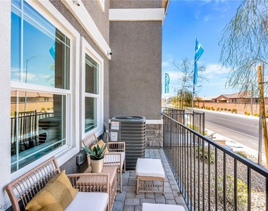 903 Rosy Starling Street - Photo Thumbnail 2
