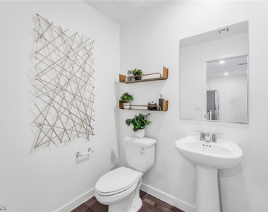 903 Rosy Starling Street - Photo Thumbnail 17