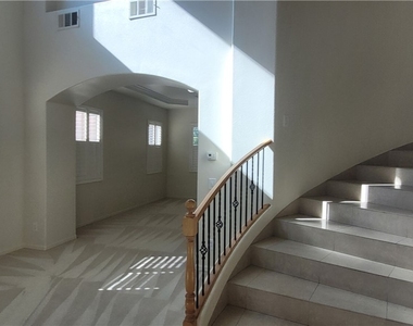 7728 Villa De La Paz Avenue - Photo Thumbnail 24