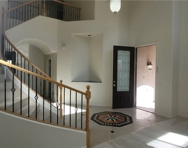 7728 Villa De La Paz Avenue - Photo Thumbnail 47