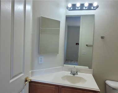 7728 Villa De La Paz Avenue - Photo Thumbnail 50