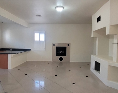 7728 Villa De La Paz Avenue - Photo Thumbnail 43
