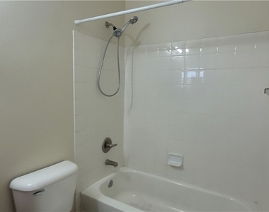 7728 Villa De La Paz Avenue - Photo Thumbnail 51