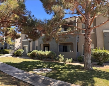 10245 S Maryland Parkway - Photo Thumbnail 16